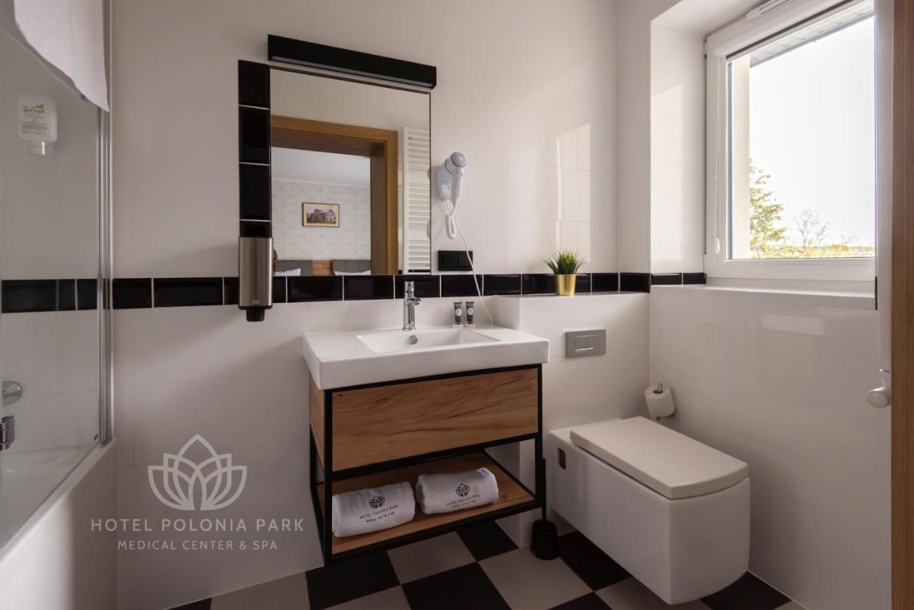Hotel Polonia Park Medical Center & Spa Busko Zdroj Ngoại thất bức ảnh