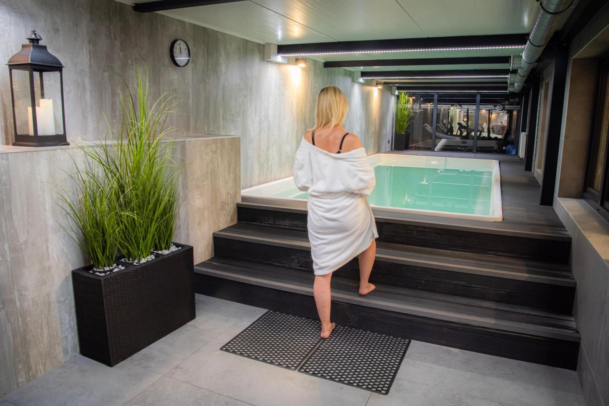 Hotel Polonia Park Medical Center & Spa Busko Zdroj Ngoại thất bức ảnh